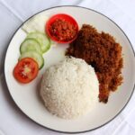 Keseruan di Balik Proses Pembuatan Ayam Geprek Bensu Palembang